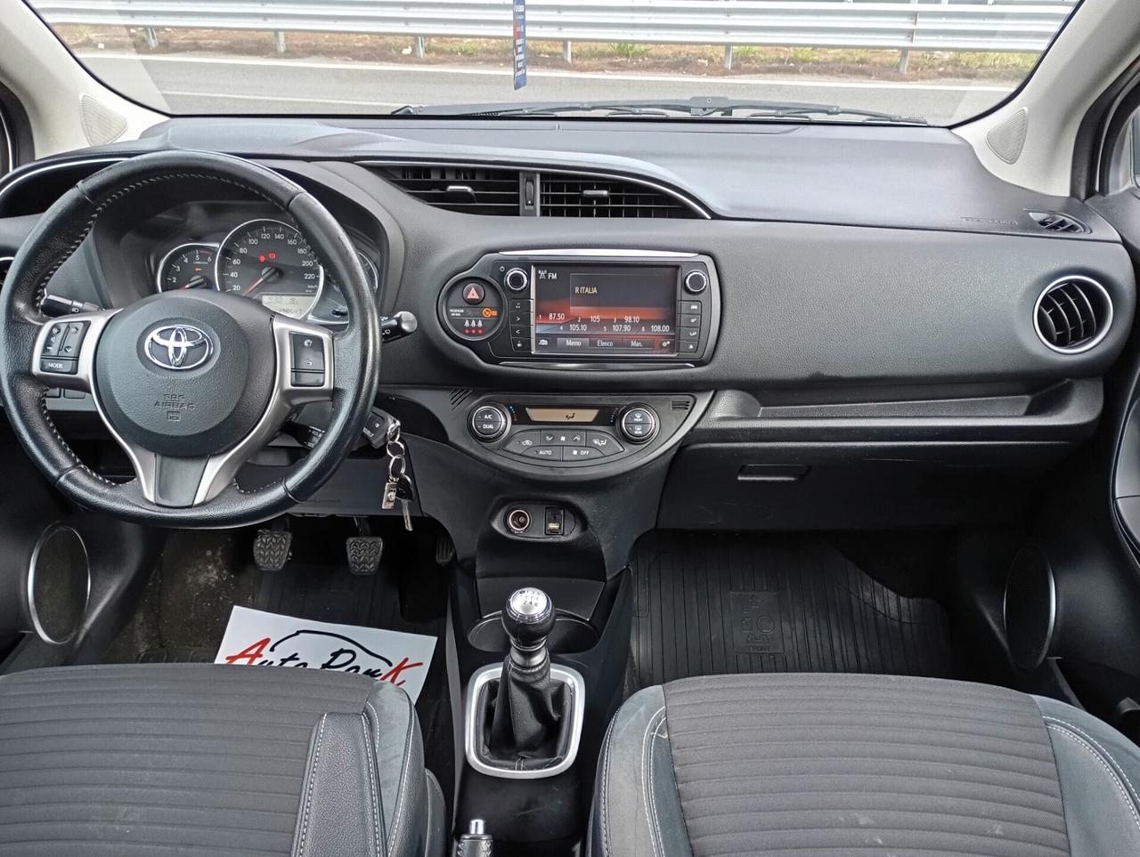 Toyota Yaris 5P 1.4 D-4D Lounge