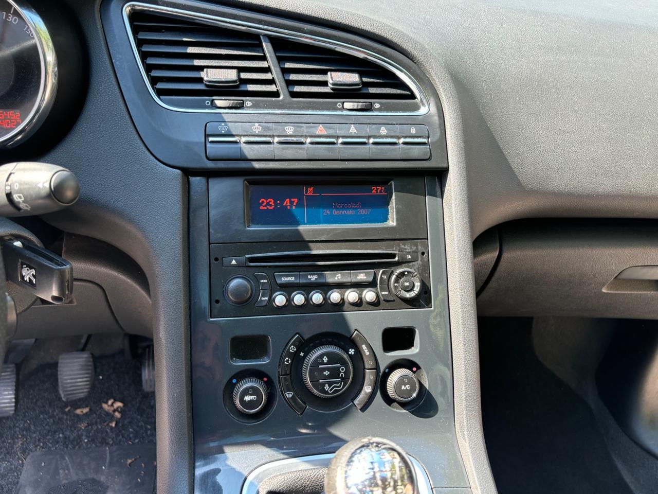 Peugeot 5008 2.0 HDi 150CV Active
