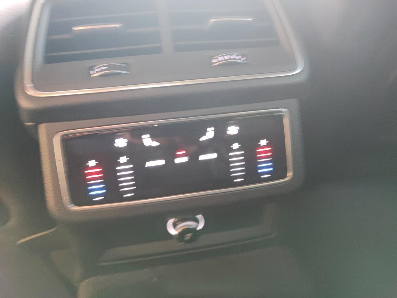 Audi A6 Avant 40 2.0 TDI S tronic Business Design