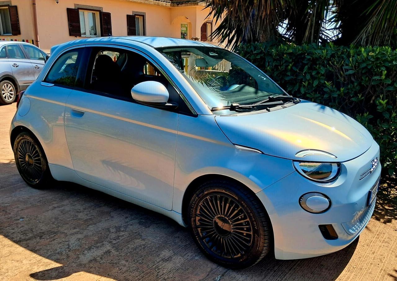 Fiat 500 500e 42 kWh Icon NAVI FULL IVA ESPOSTA