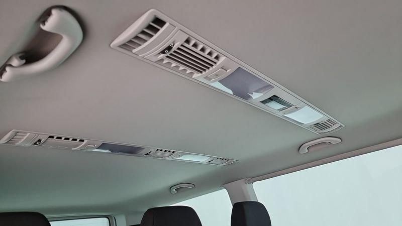 Volkswagen Caravelle 2.0 TDI 110CV PC Trendline 9 posti