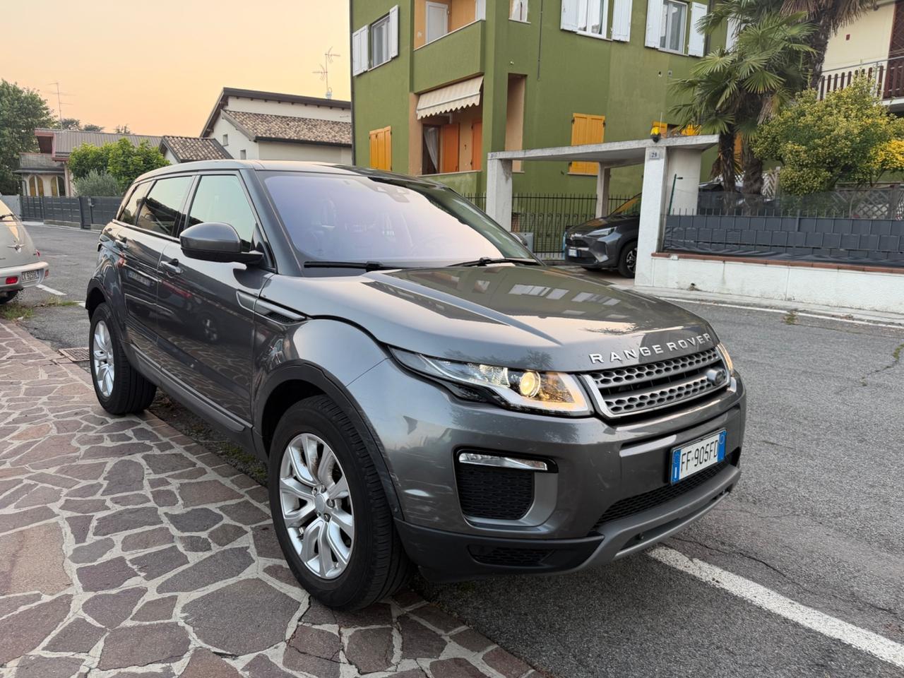 Land Rover Range Evoque 2.0 TD4 150 CV 5p. Pure