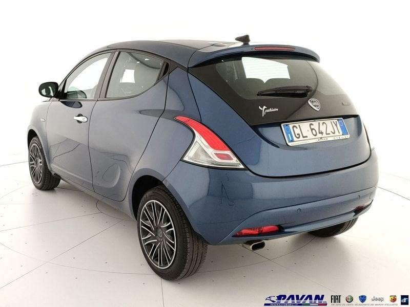 Lancia Ypsilon 1.0 FireFly 5 porte S&S Hybrid Gold