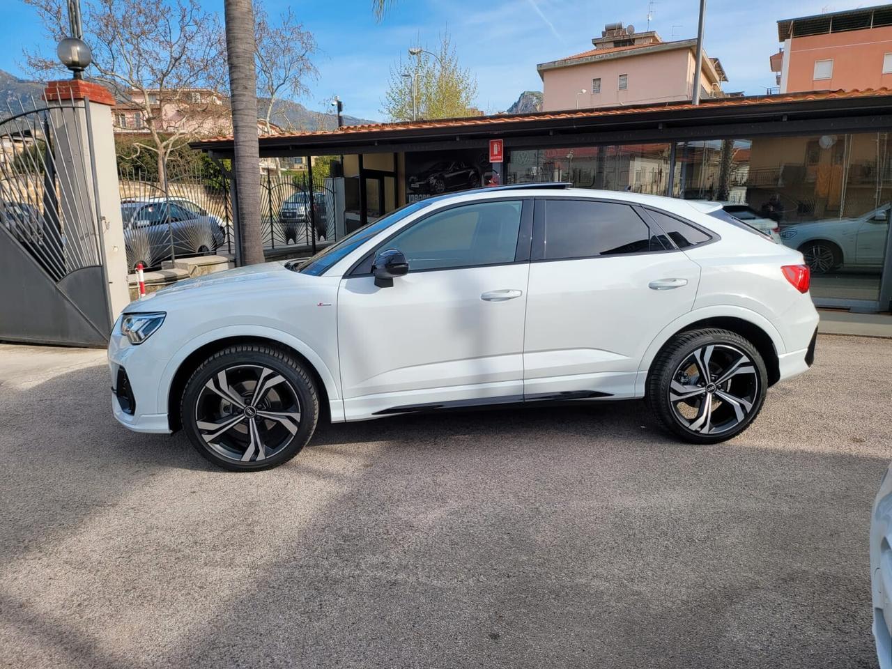 Audi Q3 Sportback 35 TDI S tronic line edition