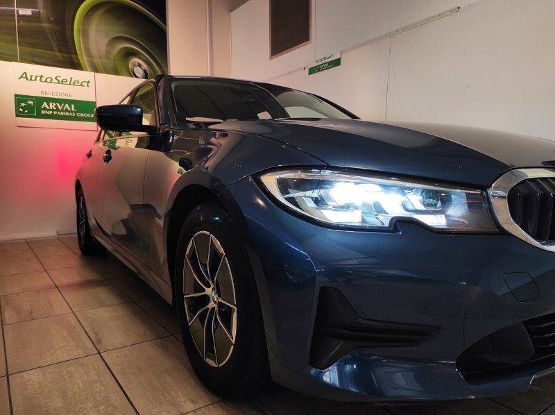 BMW Serie 3(G20/1-80/1) - 318d 48V Business Advantage