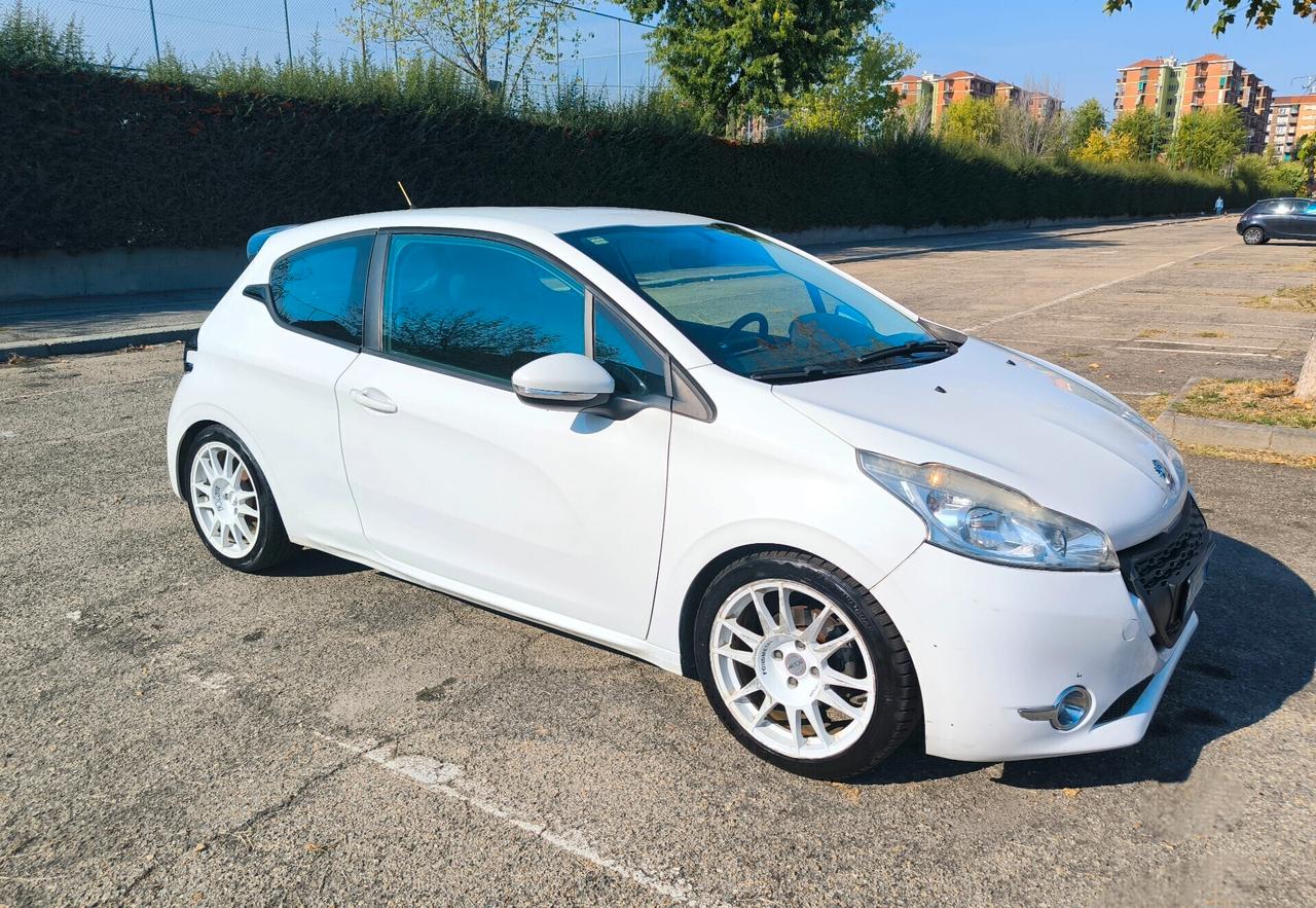 Peugeot 208 1o Serie 1.2VTI 82CV 3P Allure