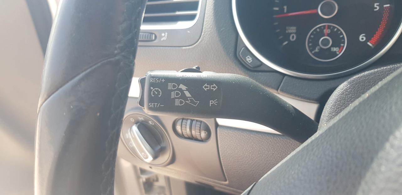 Volkswagen Golf 1.6 TDI DPF 5p. Highline