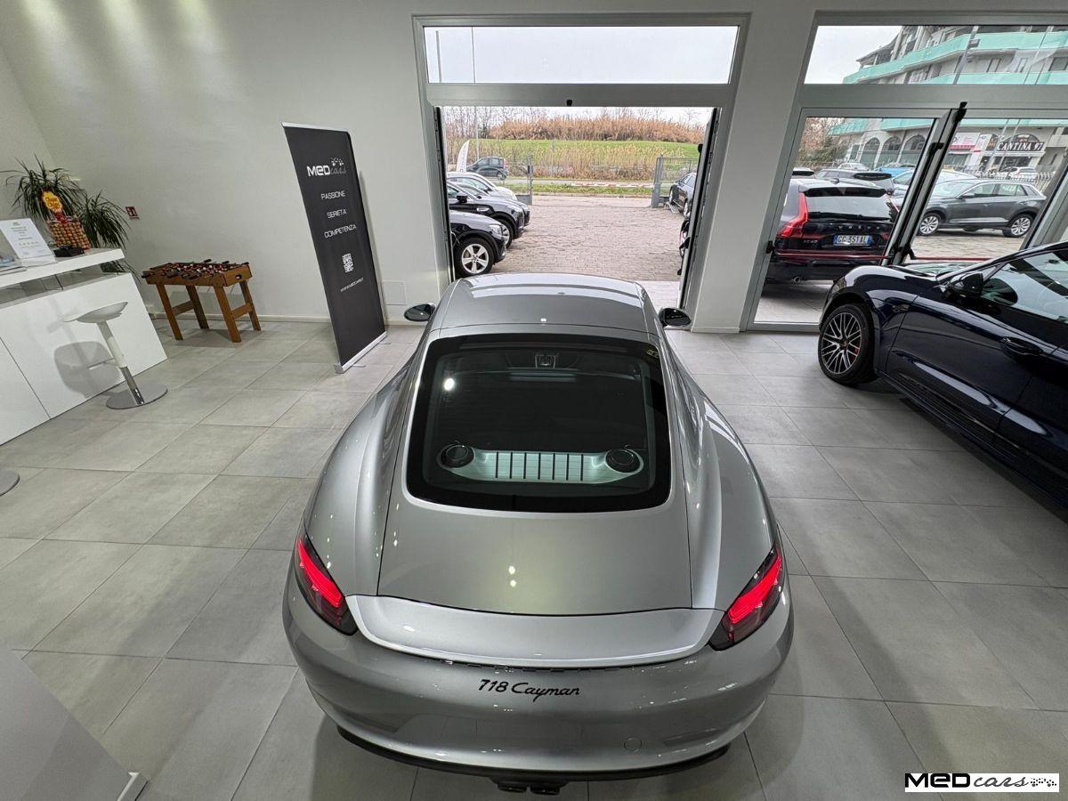PORSCHE - 718 CAYMAN STYLE EDITION