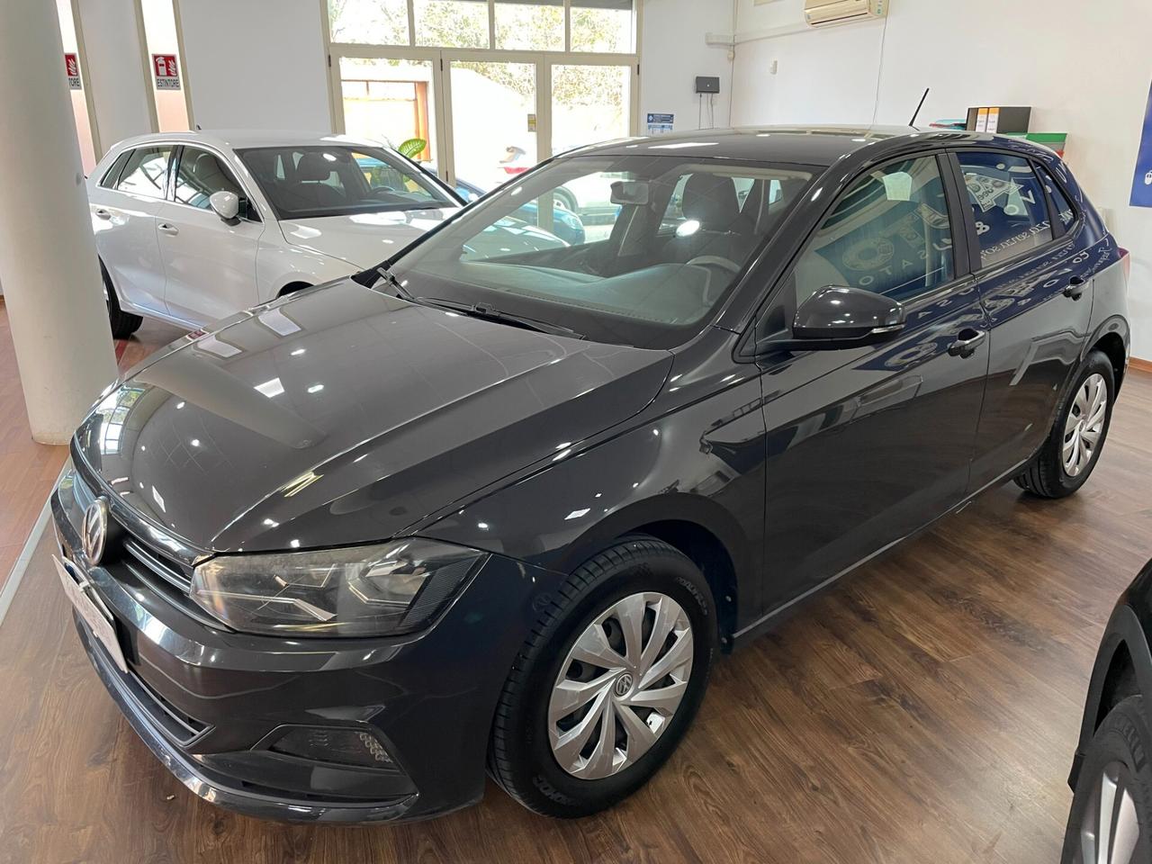 VOLKSWAGEN POLO VI 1.0 65CV NEOPATENTATI 2018