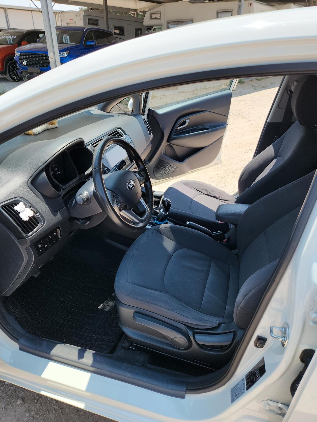 Kia Rio 1.1 CRDi 5p. Cool