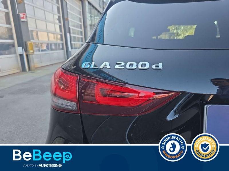 Mercedes-Benz GLA 200 D PREMIUM AUTO