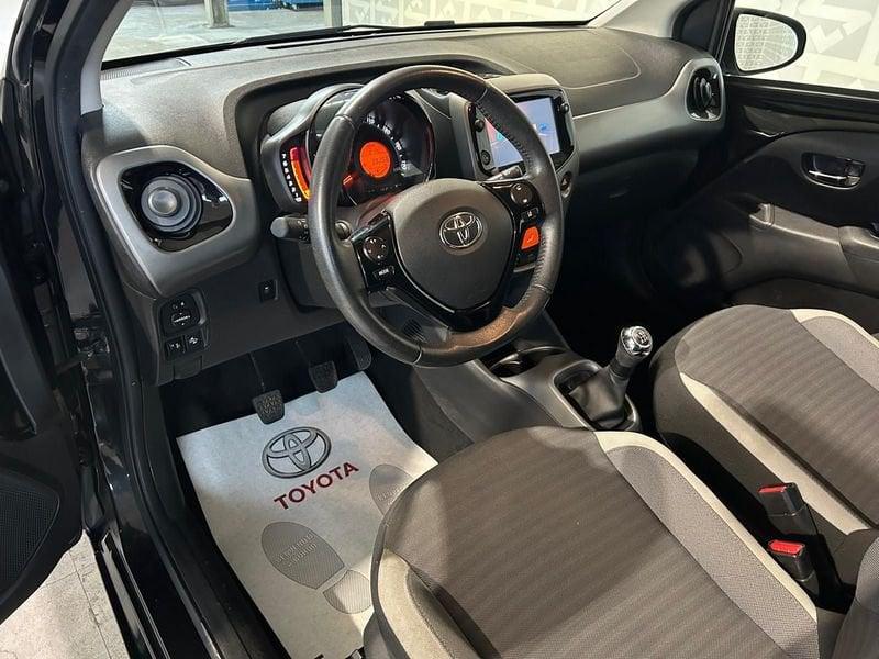 Toyota Aygo Connect 1.0 VVT-i 72 CV 5 porte x-play