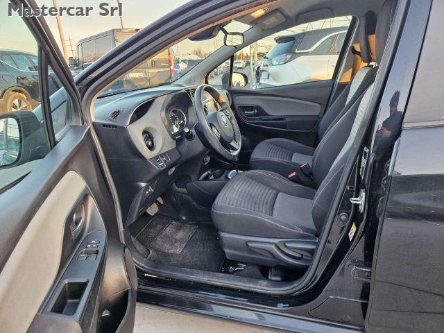 TOYOTA Yaris Yaris III 2017 5p 1.5h Business - FW366AT