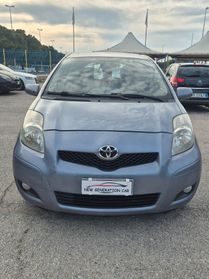 Toyota Yaris 1.0 5.p luxury pack