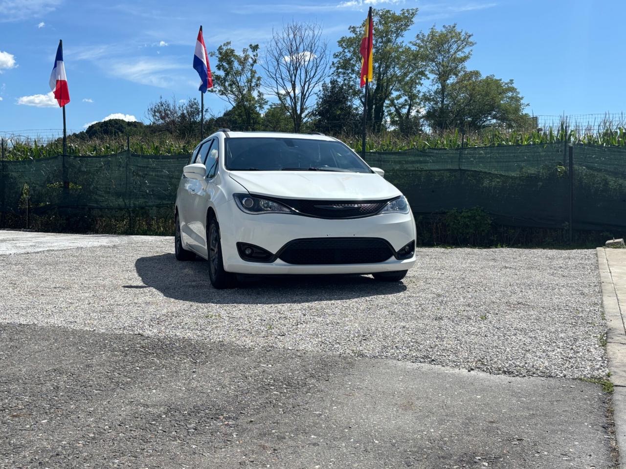 Chrysler Pacifica touring gpl full optional