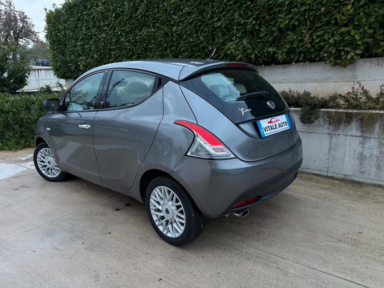 Lancia Ypsilon 1.2 69 CV 5 porte Platinum