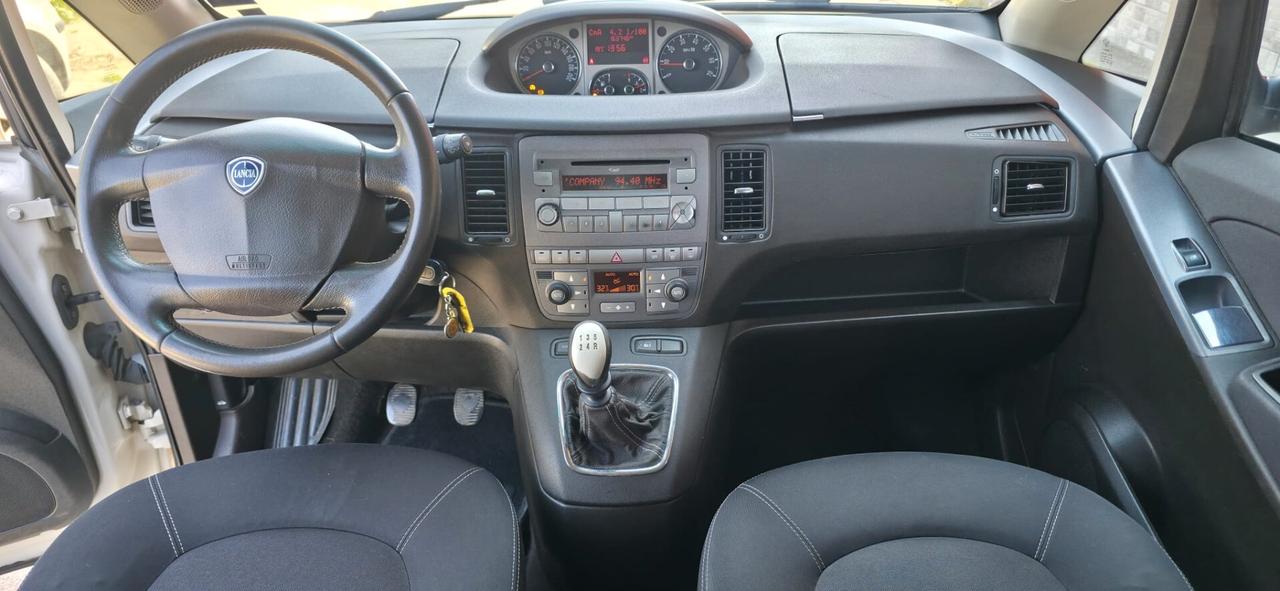 Lancia MUSA 1.4 8V Ecochic (GPL) 5th Avenue neop