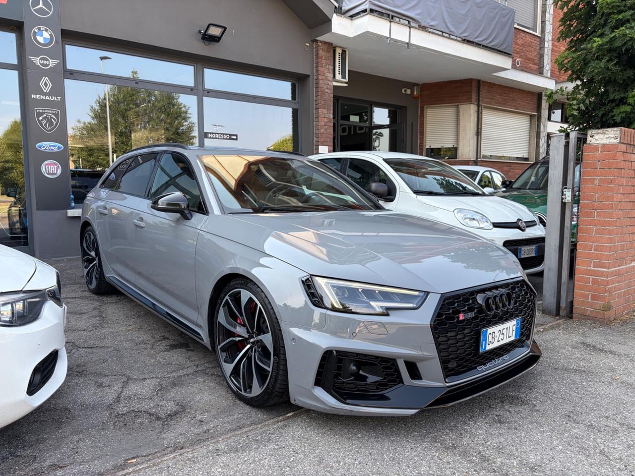 Audi rs4 avant