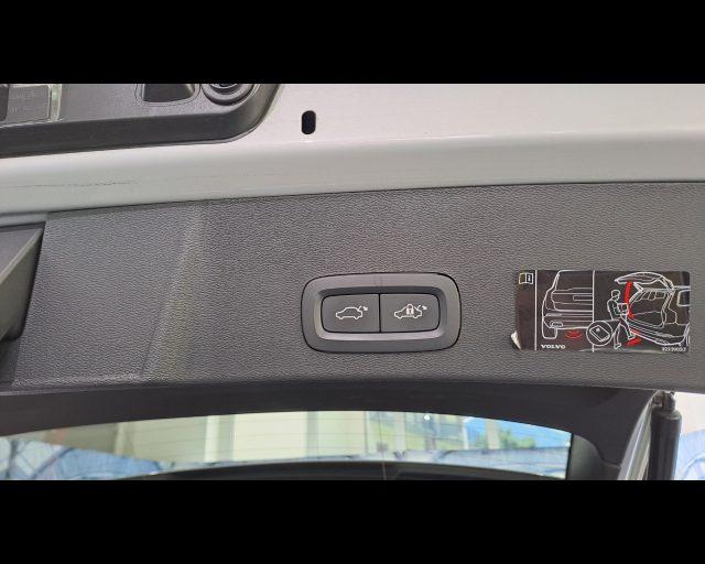 VOLVO XC40 1.5 t4 phev Inscription Expression auto