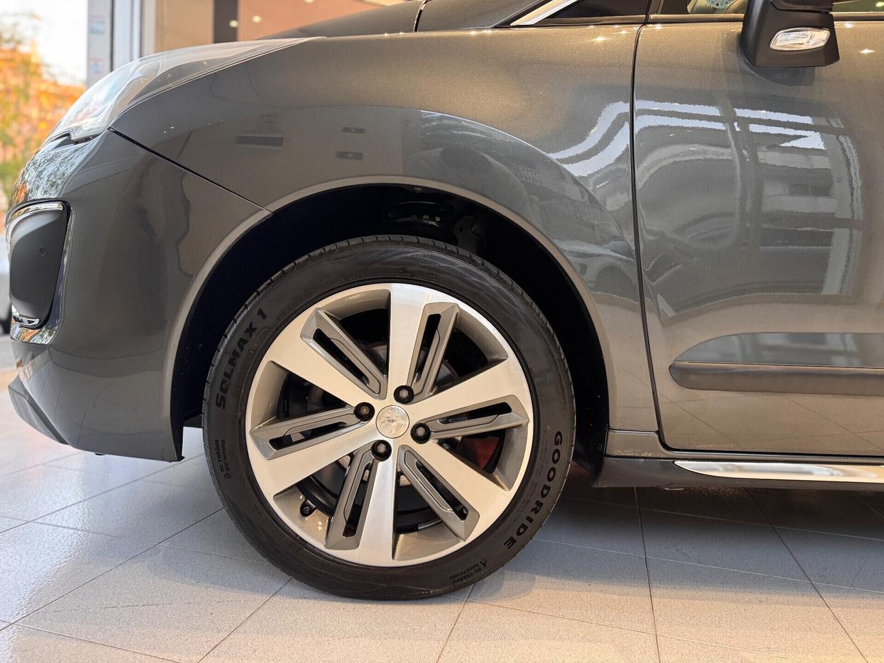 Peugeot 3008 BlueHDi Full “TETTO/NAV/RETR”