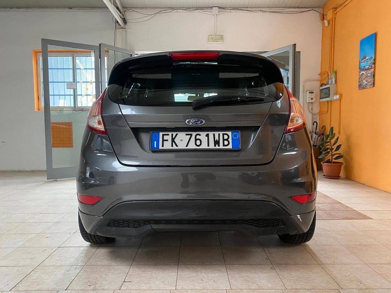 Ford Fiesta 1.5 TDCi 75CV 5 porte ST-Line