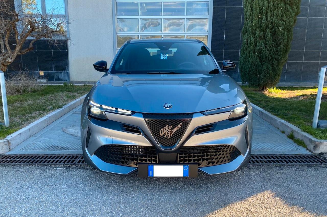Alfa Romeo Junior 1.2 145 CV Hybrid eDCT6