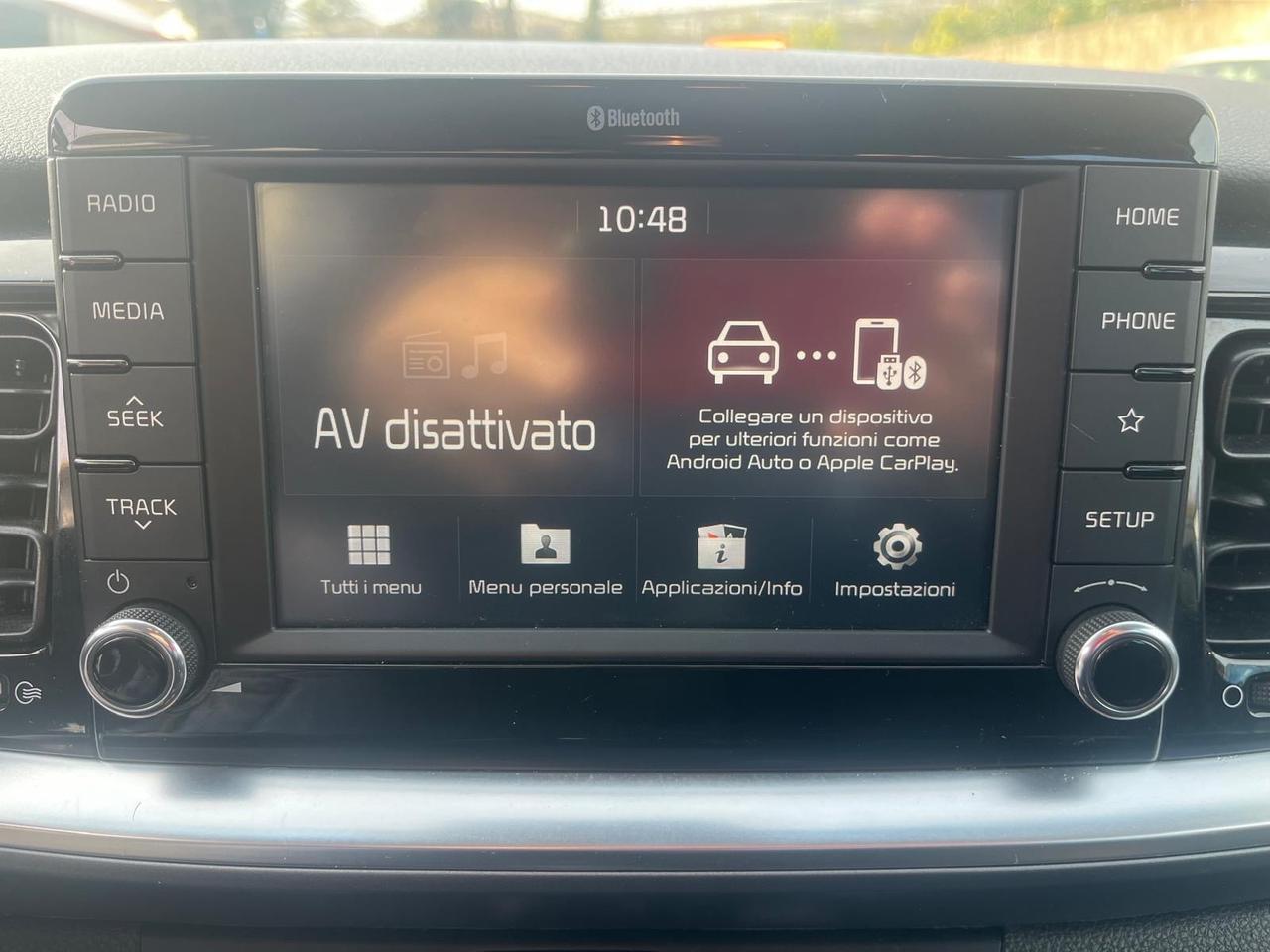 Kia Stonic -1.4MPI-gpl style design pack-2019