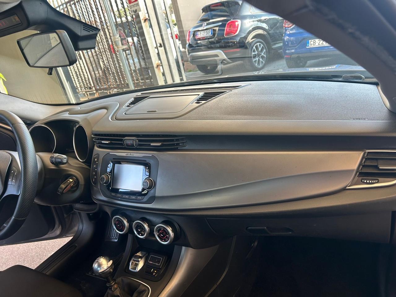 Alfa Romeo Giulietta 1.6 JTDm-2 120 CV Exclusive