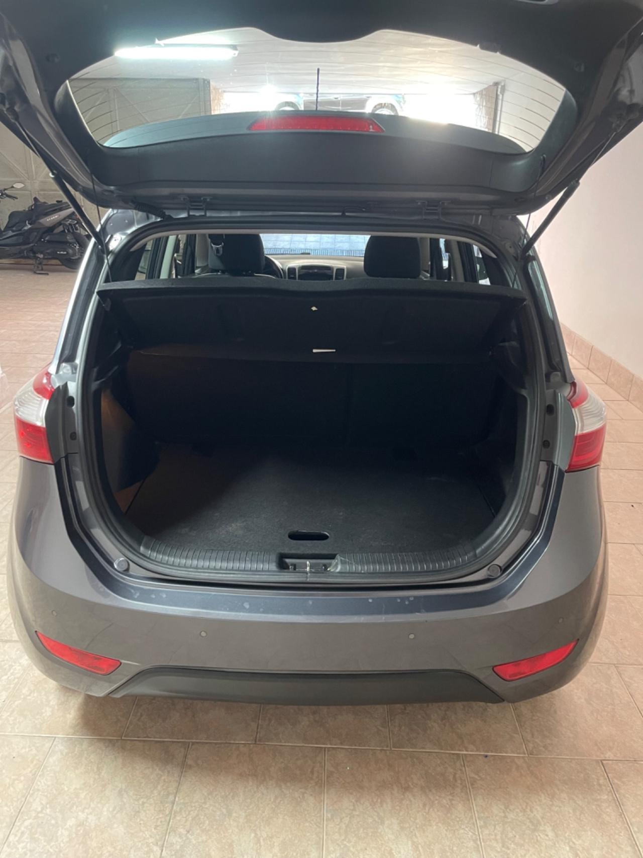 Hyundai iX20 Xpossible