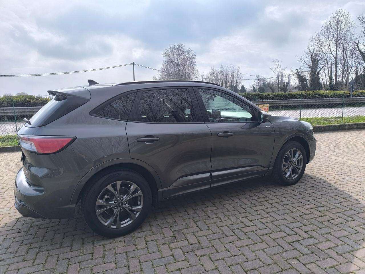 Ford Kuga 2.5 Plug In Hybrid 225 CV CVT 2WD ST-Line Design