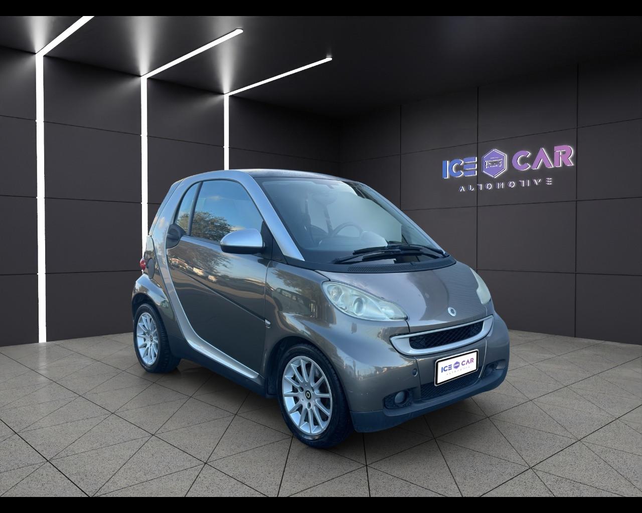 SMART fortwo 2ª serie - fortwo 1000 52 kW MHD coupé passion