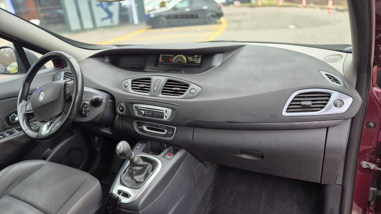 Renault Scenic Scénic XMod 1.5 dCi 110CV Limited