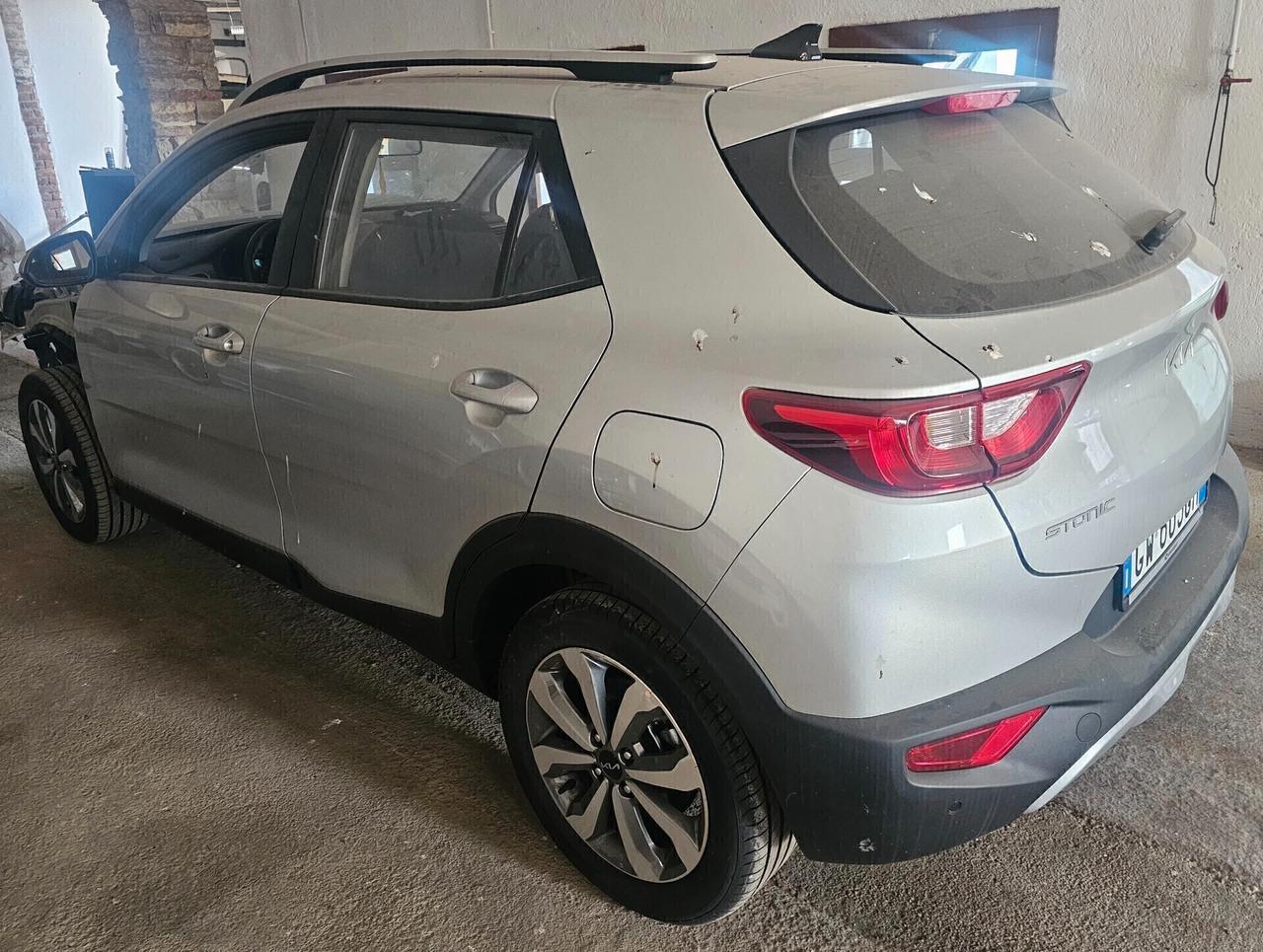 Kia Stonic 1.2 DPI Style solo 2000 km