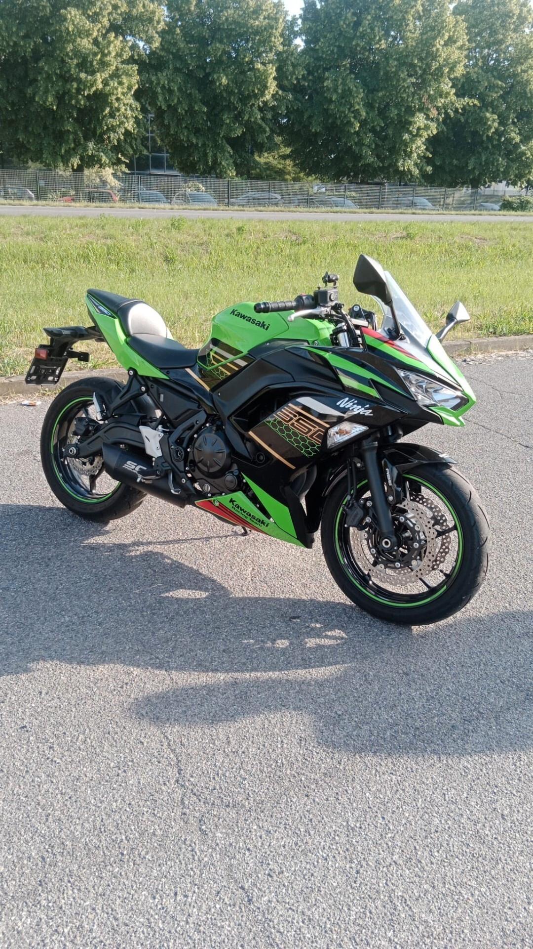 Kawasaki Ninja 650 EX650M M1 E (L3E-A3)