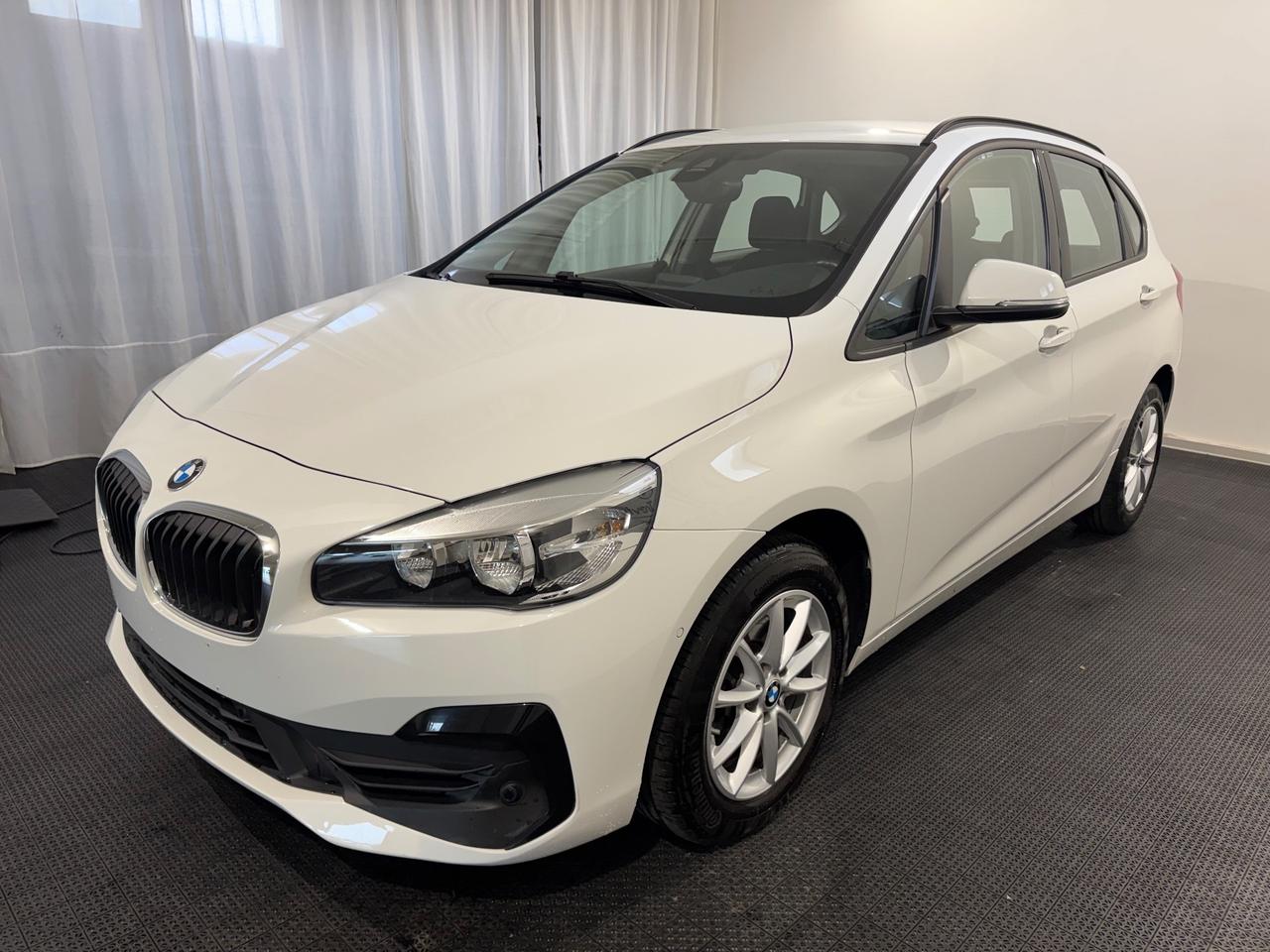 Bmw 2er Active Tourer 216d Advantage