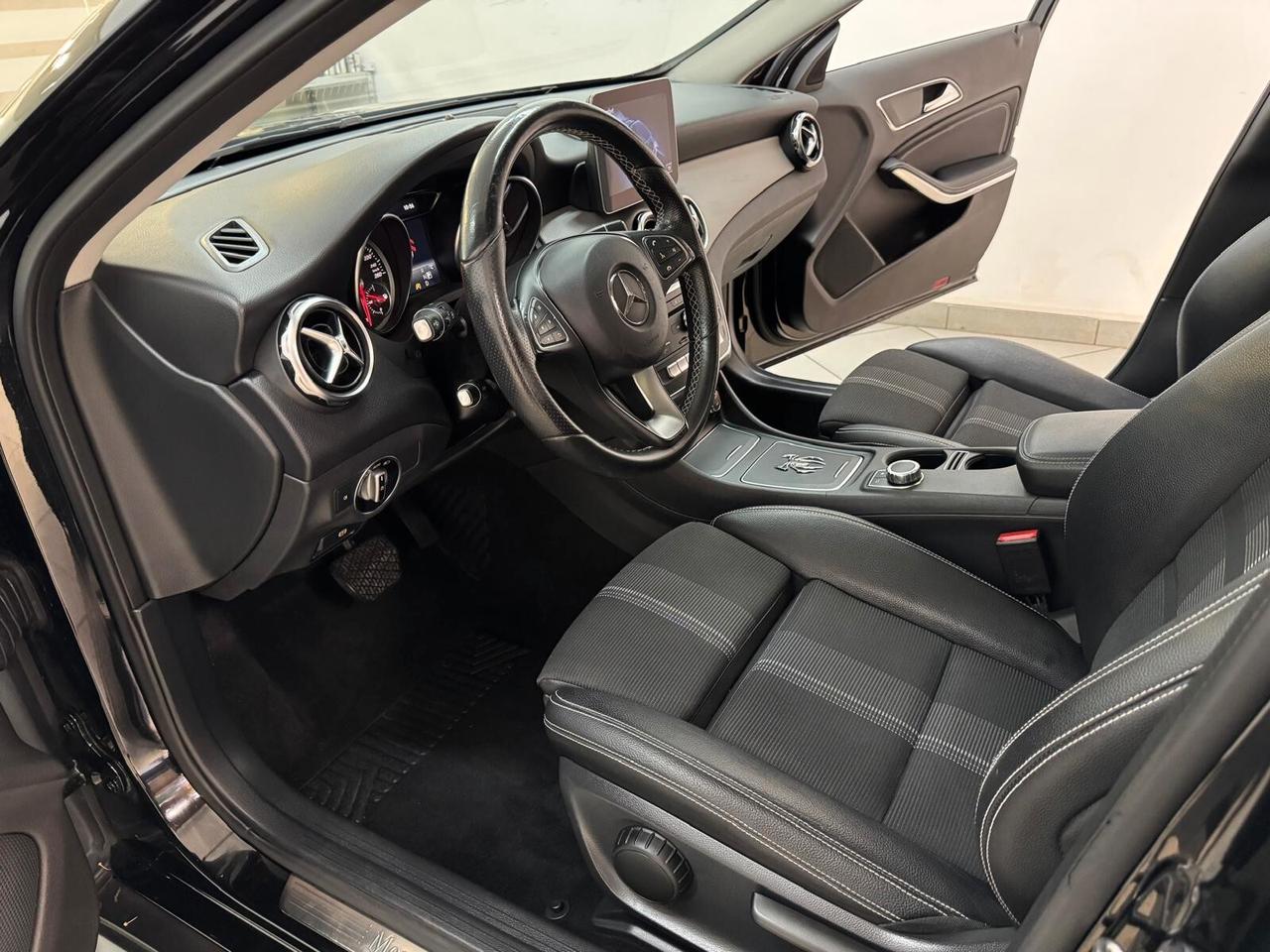 Mercedes-benz GLA 200 d 4Matic Tetto apribile 2018