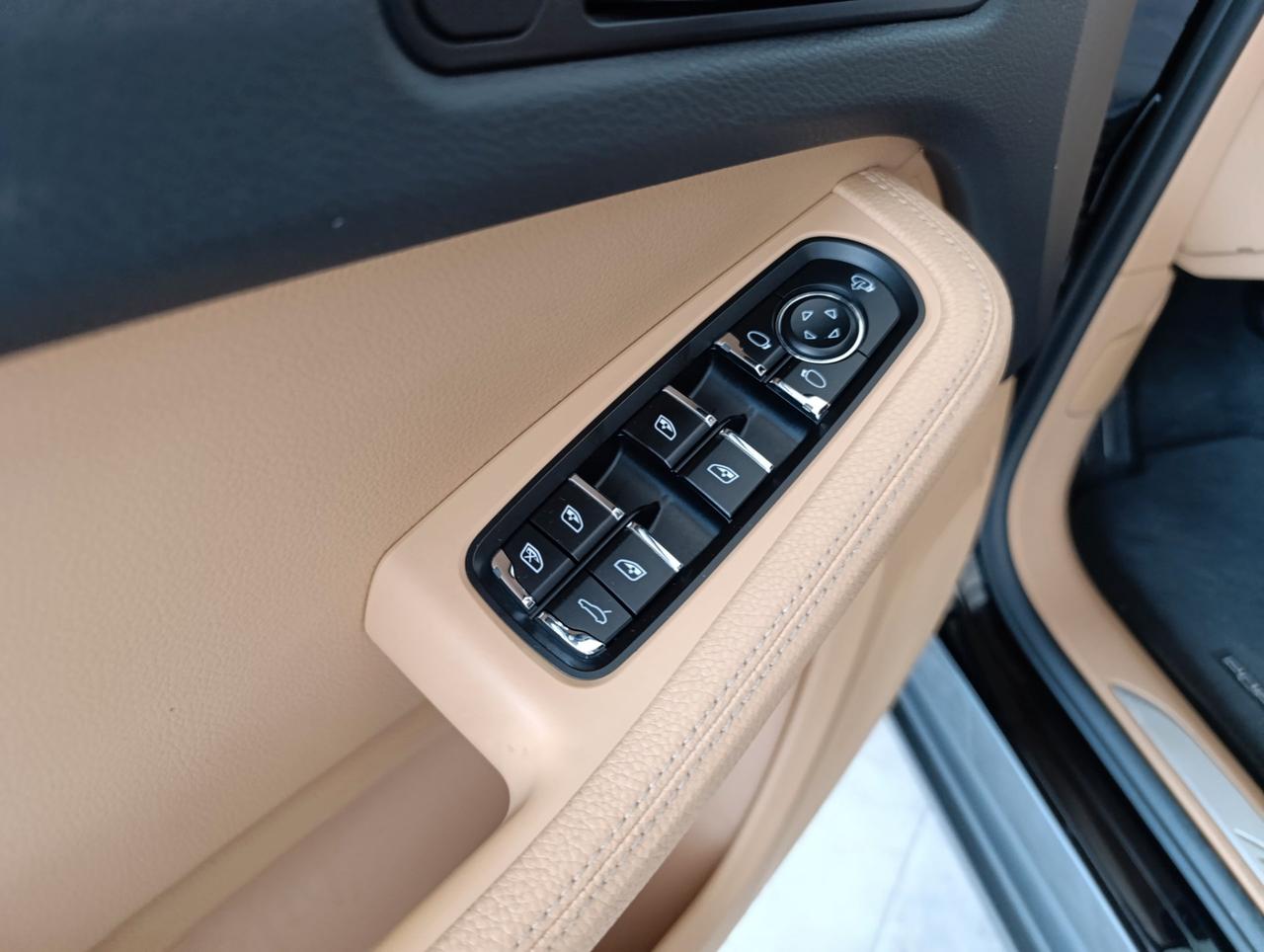 Porsche Macan 2.0 252cv pdk