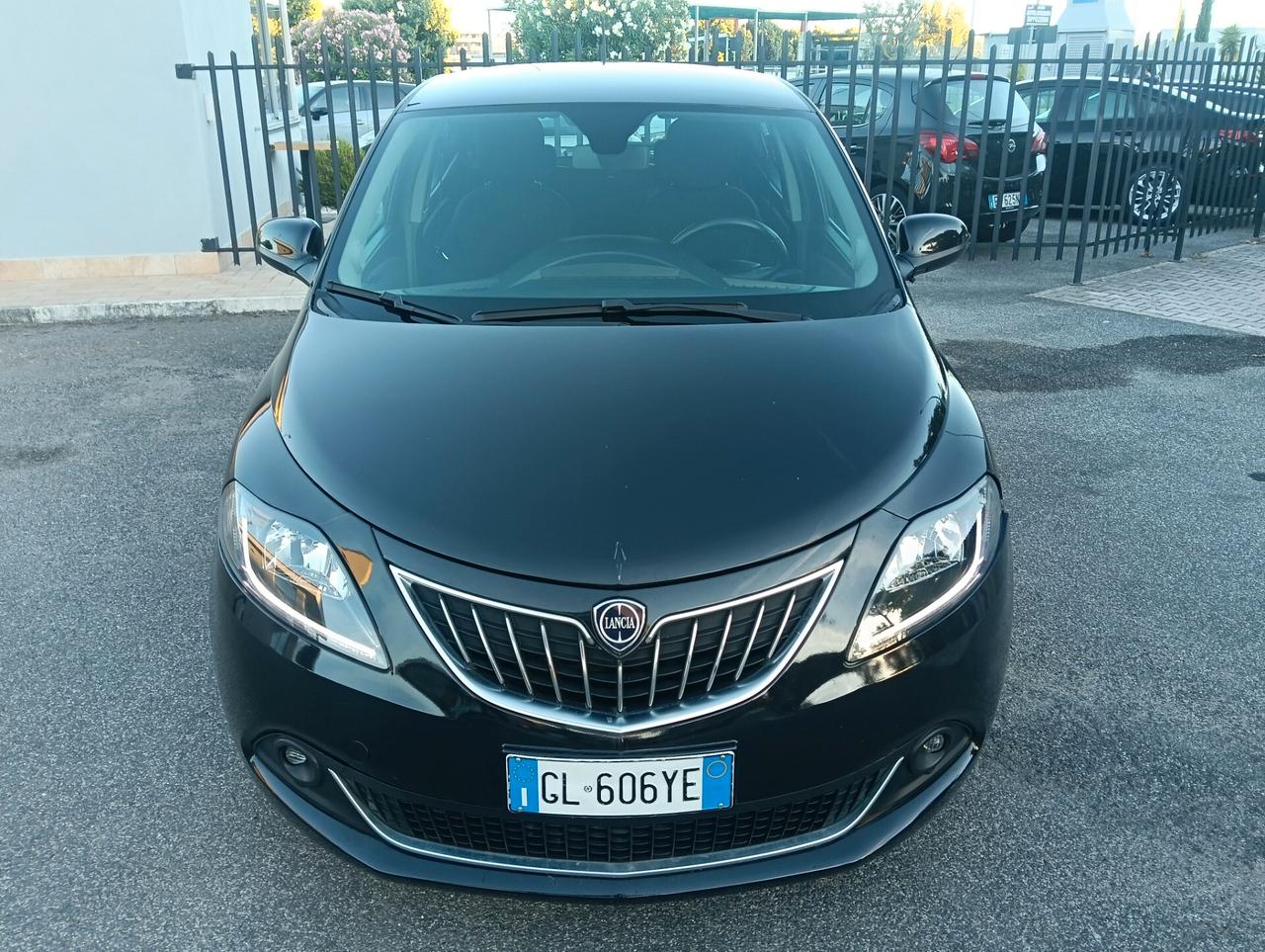 Lancia Ypsilon 1.0 FireFly 5 porte S&S Hybrid Gold Nessun vincolo finanziario