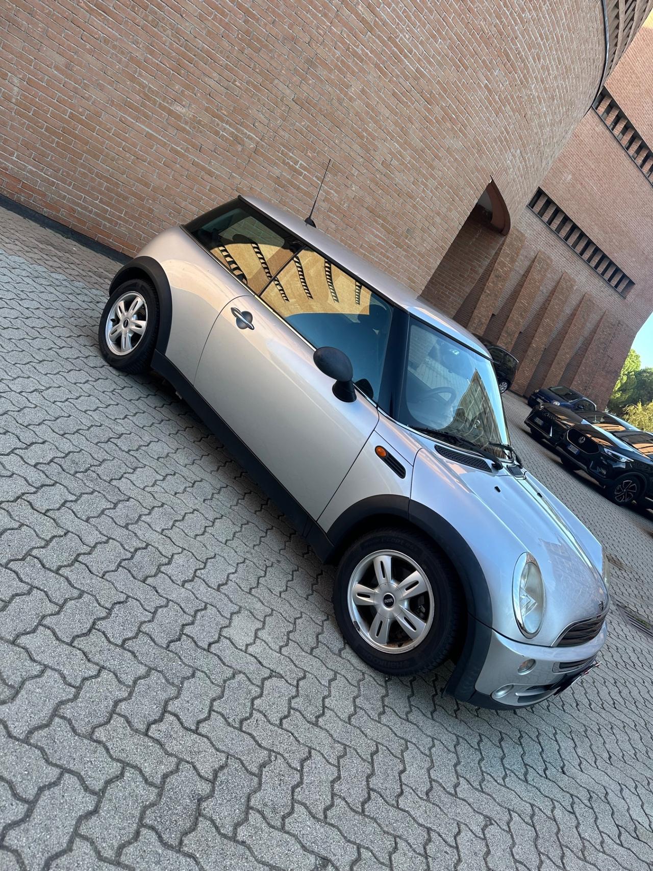 Mini 1.6 16V One de luxe