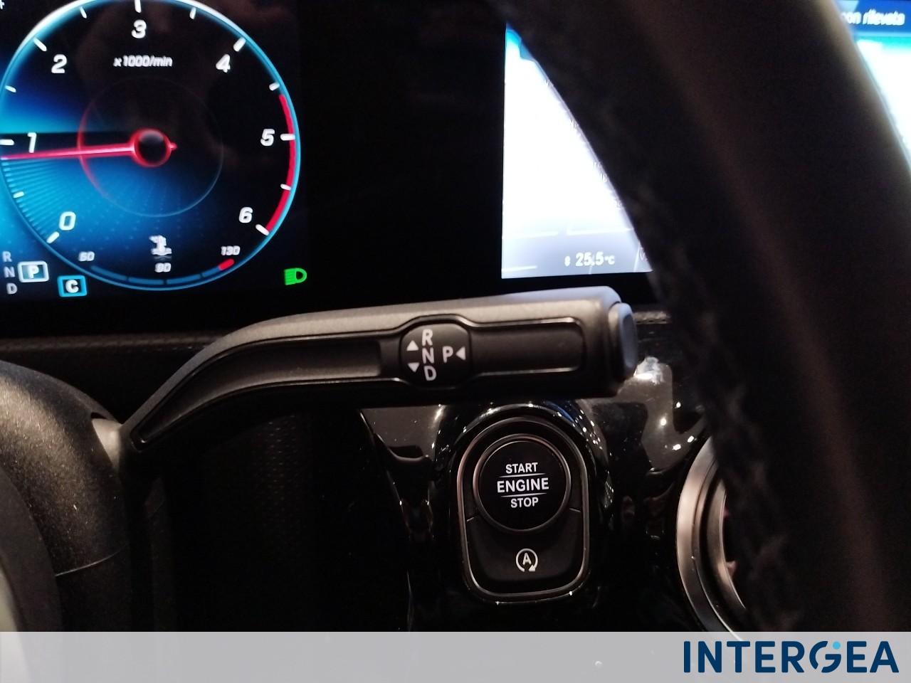 Mercedes-Benz A 180 d Premium auto