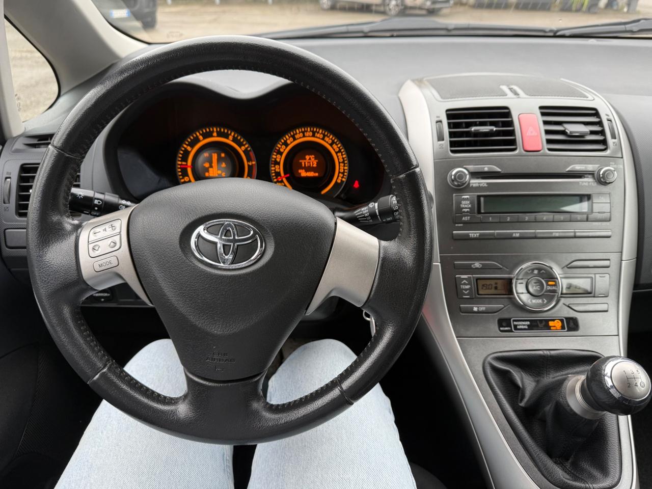 Toyota Auris 1.4 solo 85000 km