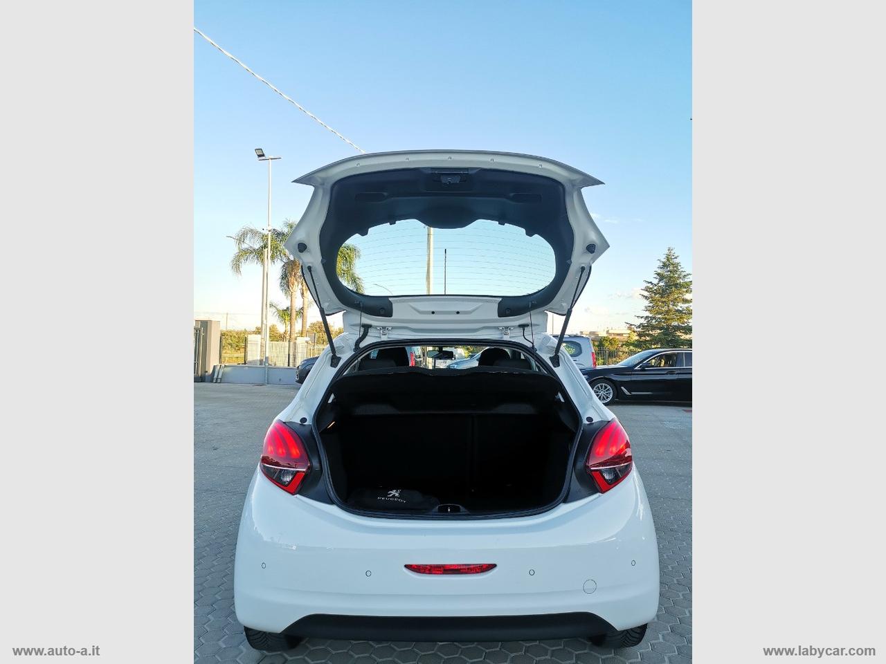 PEUGEOT 208 BlueHDi 75 5p. Allure