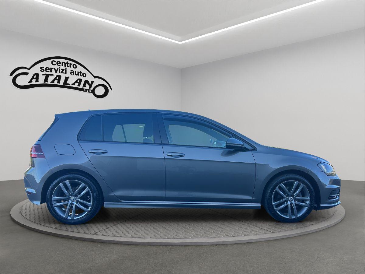 VOLKSWAGEN - Golf - 1.6 TDI 110 CV 5p. R LINE