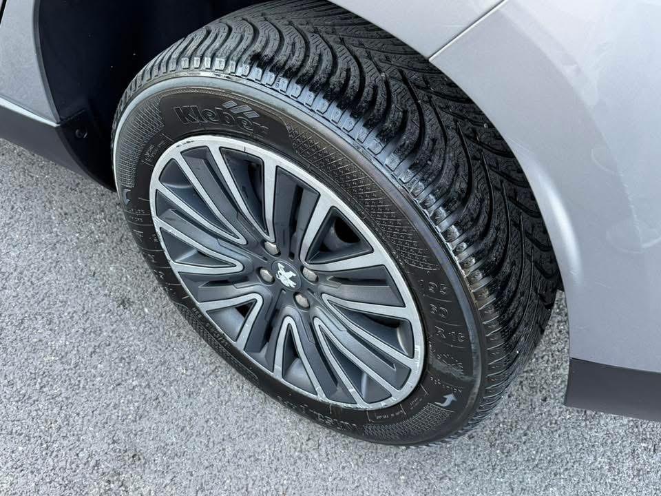 Peugeot 2008 BlueHDi 100 Active