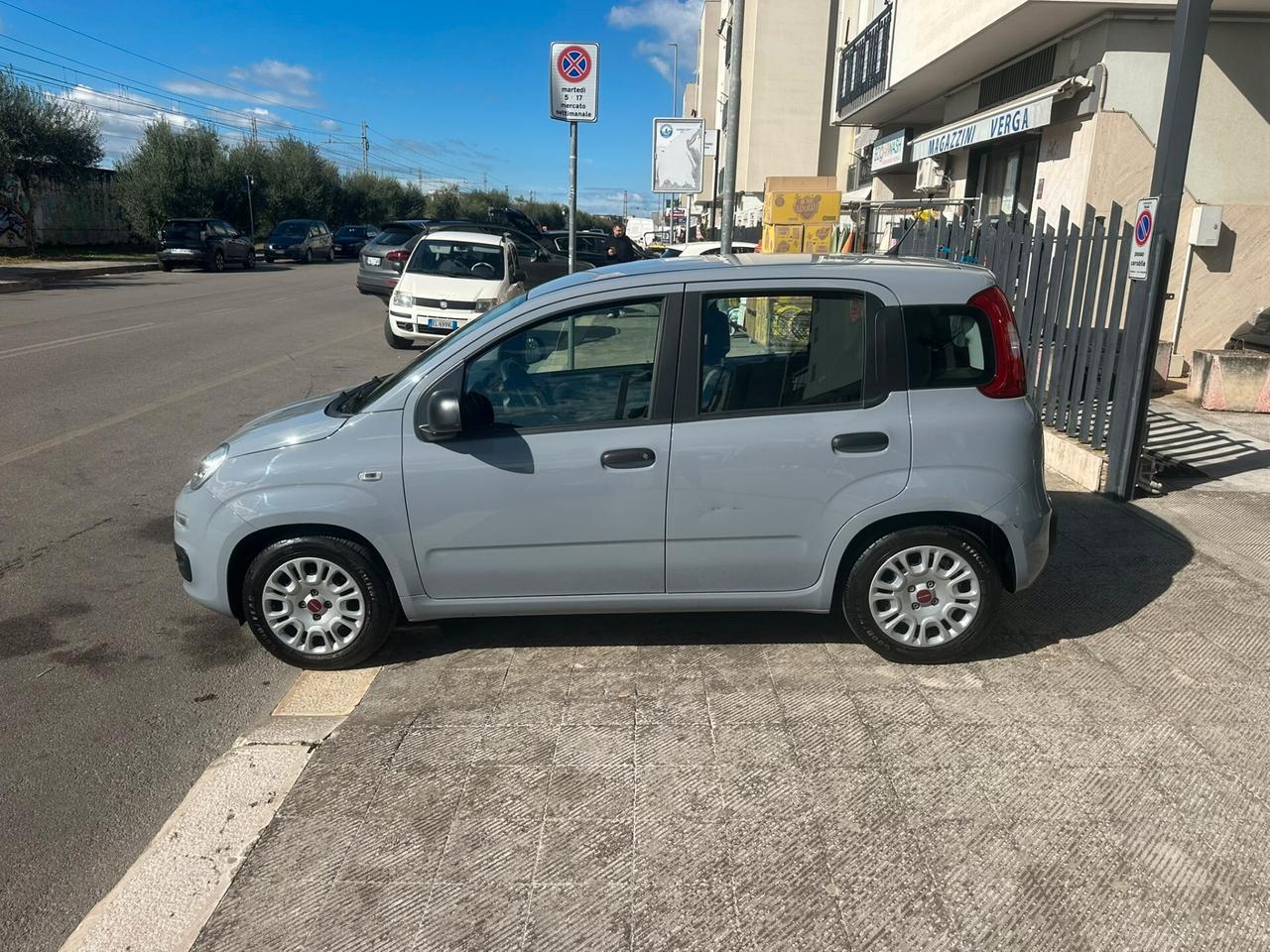 Fiat Panda 1.0 FIREFLY HYBRID