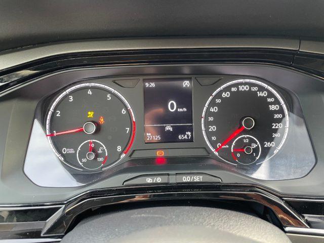 VOLKSWAGEN Polo 1.0 EVO 80 CV 5p. R-Line