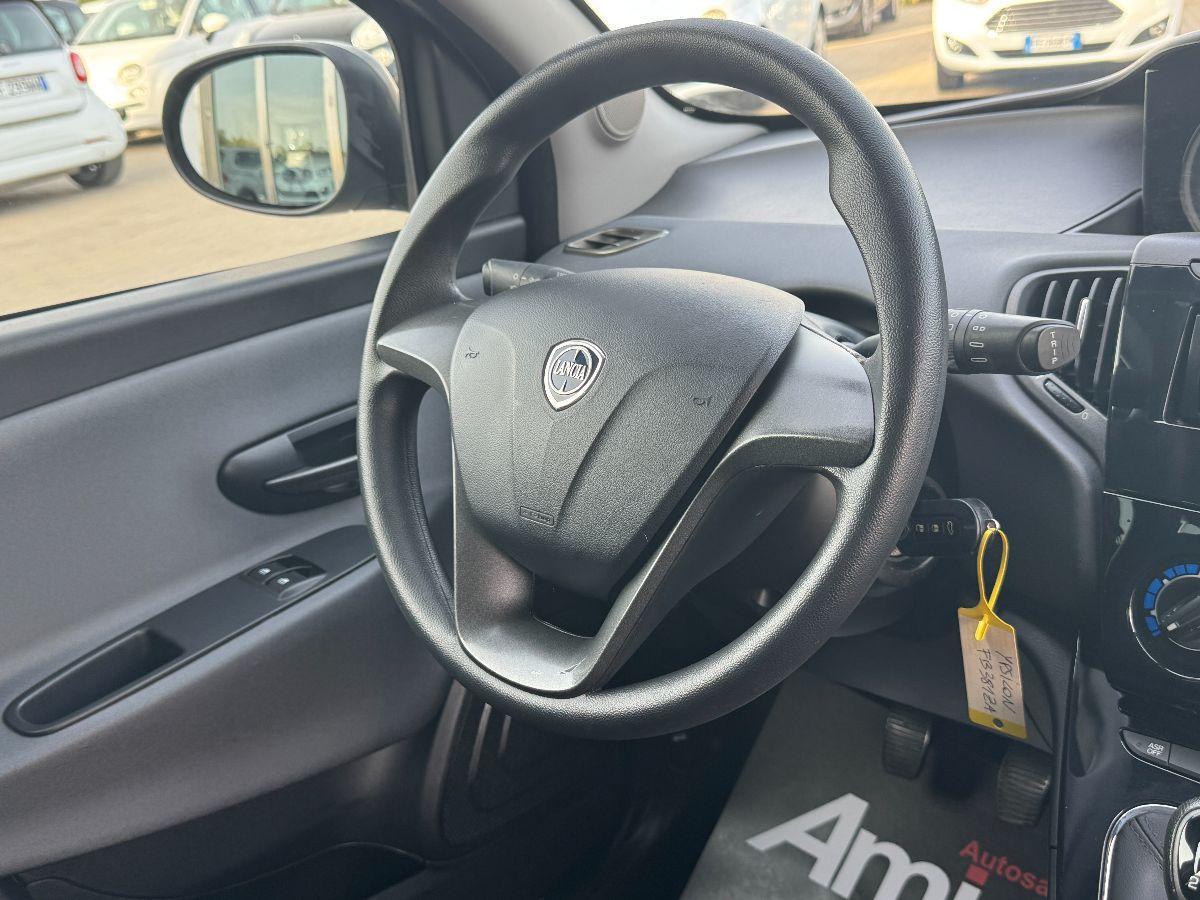 LANCIA Ypsilon 1.2 69 CV 5p. Gold
