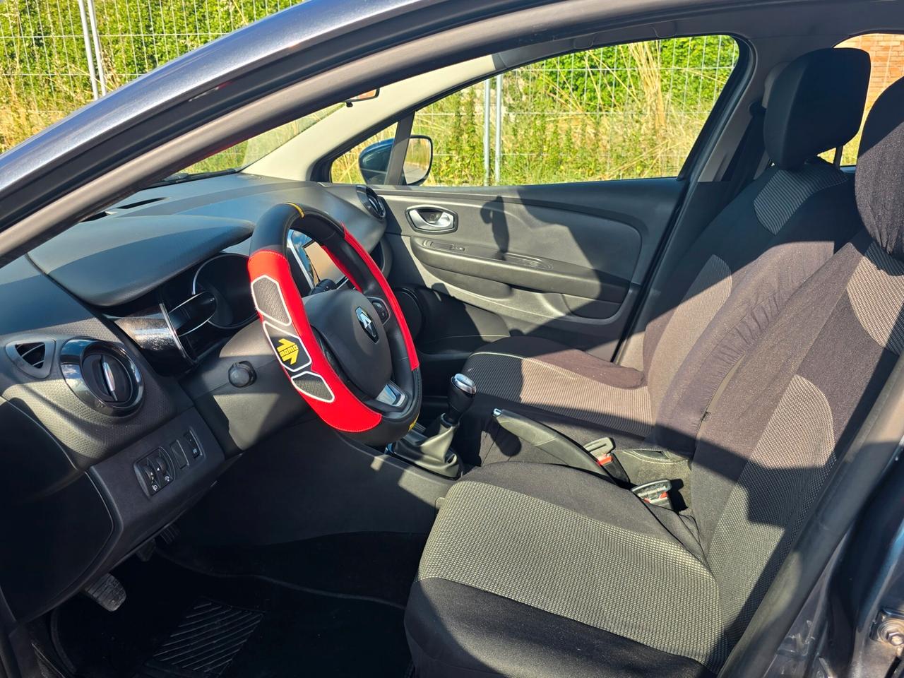 Renault Clio dCi 8V 90 CV EDC Start&Stop 5 porte Energy Duel