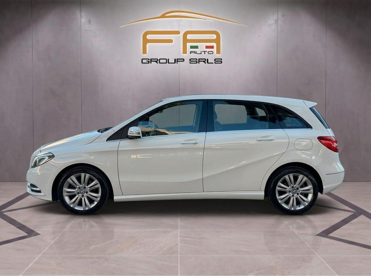 Mercedes B 200 CDI Autom Premium NAVI CAMERA 2014
