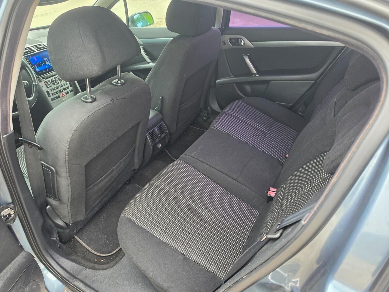 Peugeot 407 2.0 HDi Confort